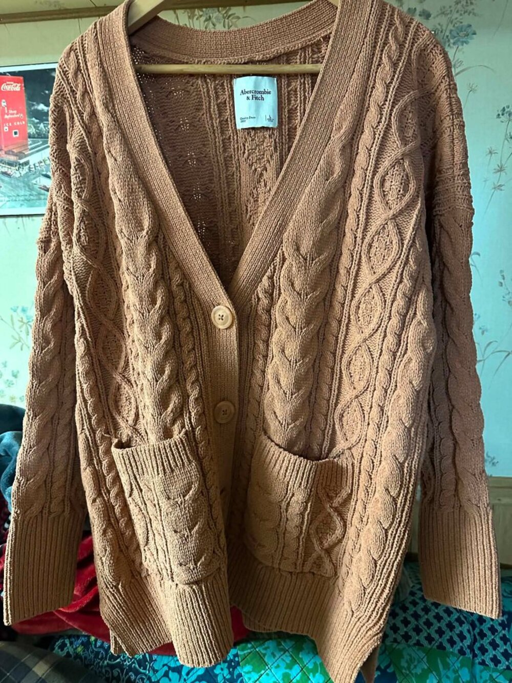 Abercrombie & Fitch Ladies sweater